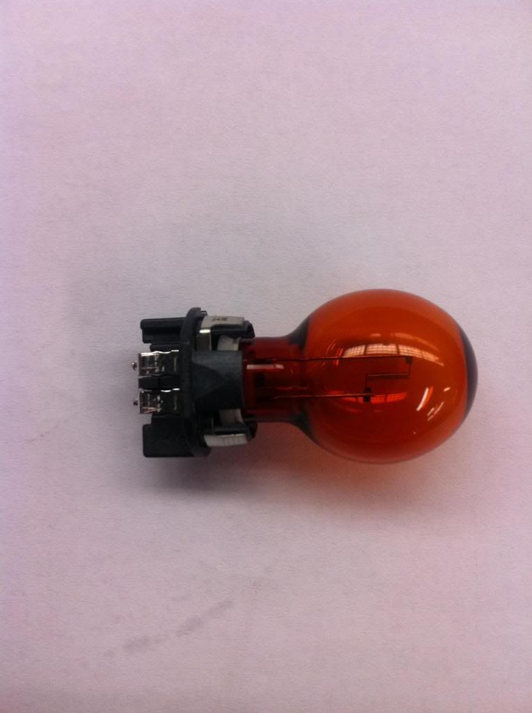 2013 Fusion front turn signal???