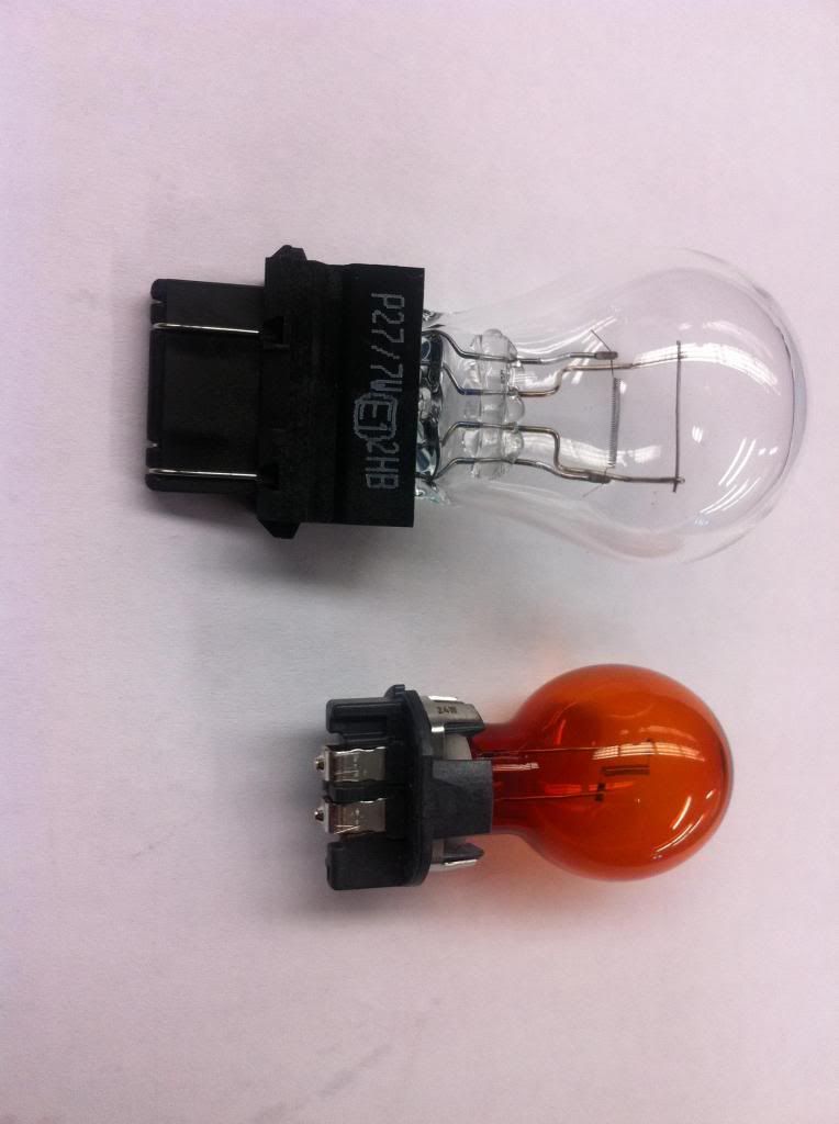 2013 Fusion front turn signal???