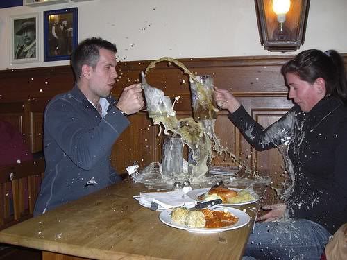 http://i1084.photobucket.com/albums/j403/ascvegan/Really%20random%20pics/toasting.jpg