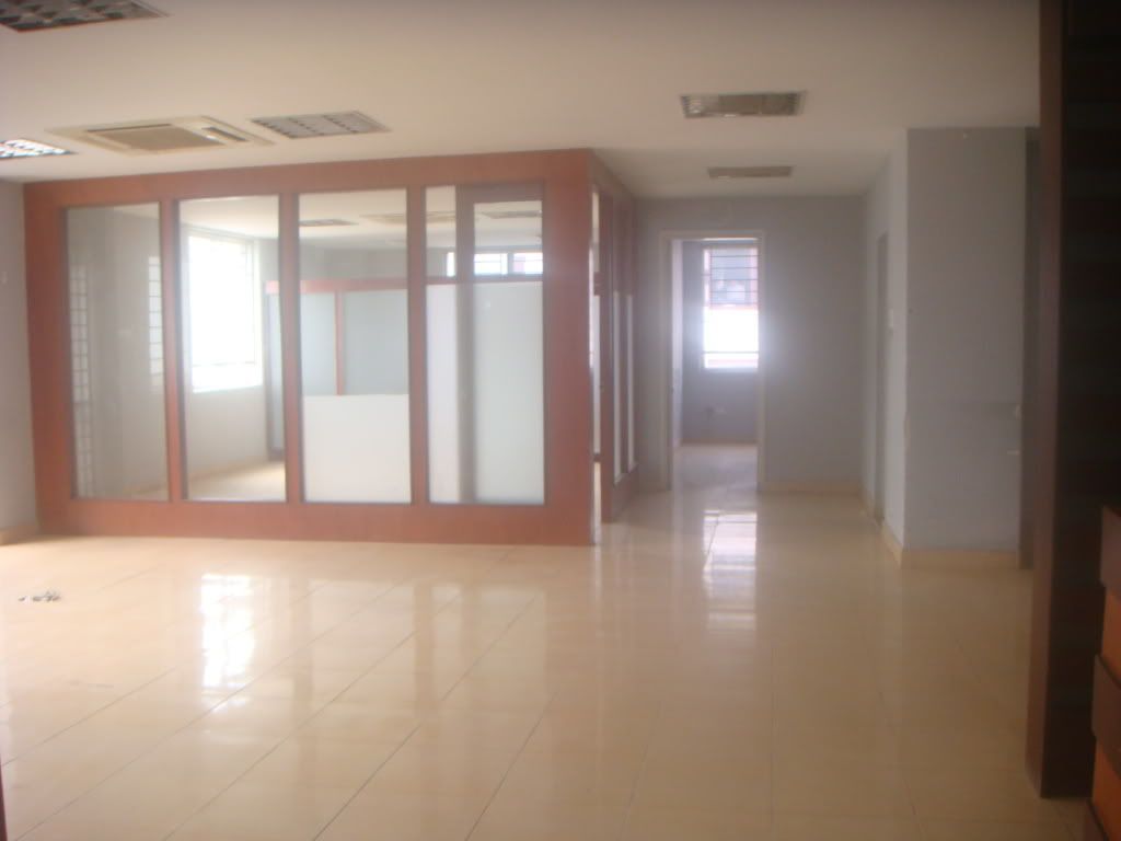Bán chung cư mặt phố Trần Thái Tông, Cầu giấy với giá cực sốc Bán chung cư mặt phố Trần Thái Tông, Cầu giấy với giá cực sốc