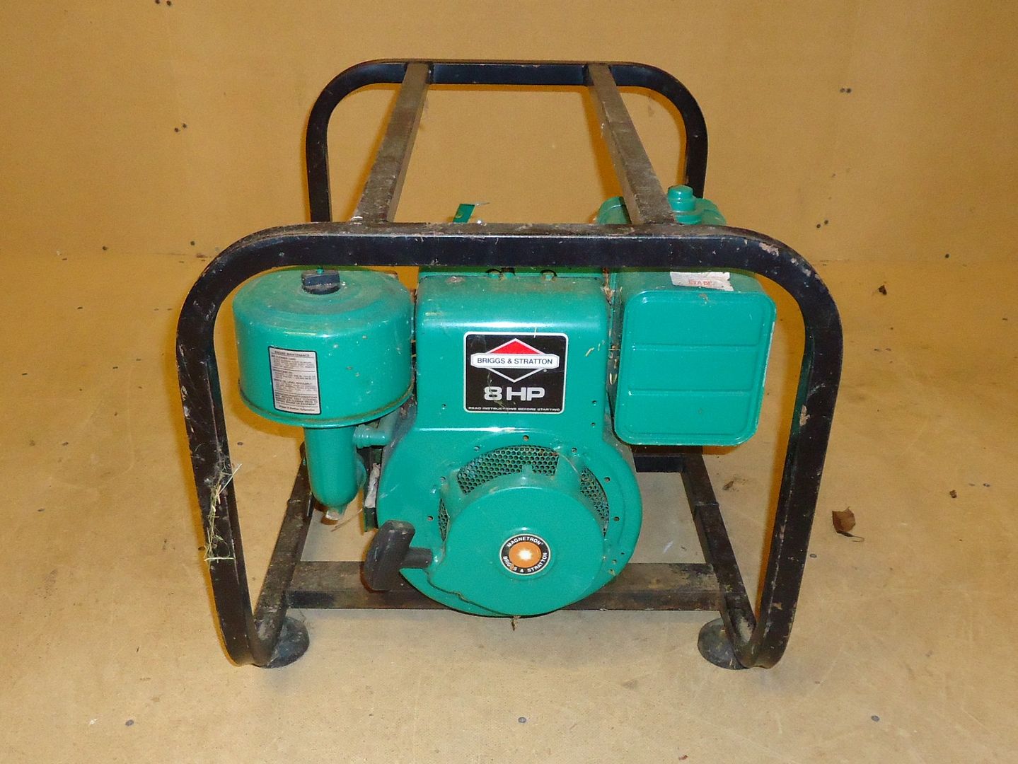 Coleman Powermate Electric Generator 26in x 20in x 20in 4000W 8HP PM54