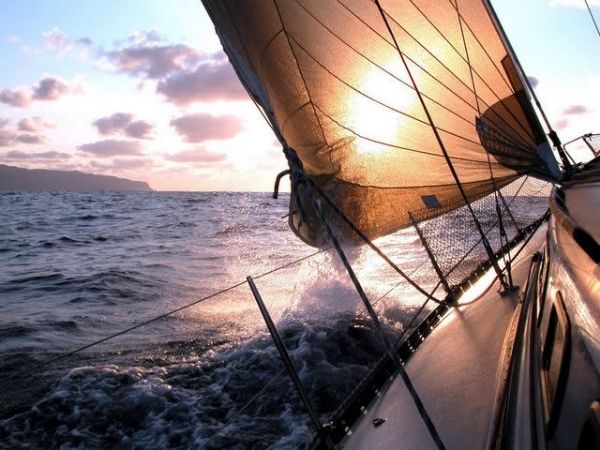  photo Sailing_at_sunset.jpg