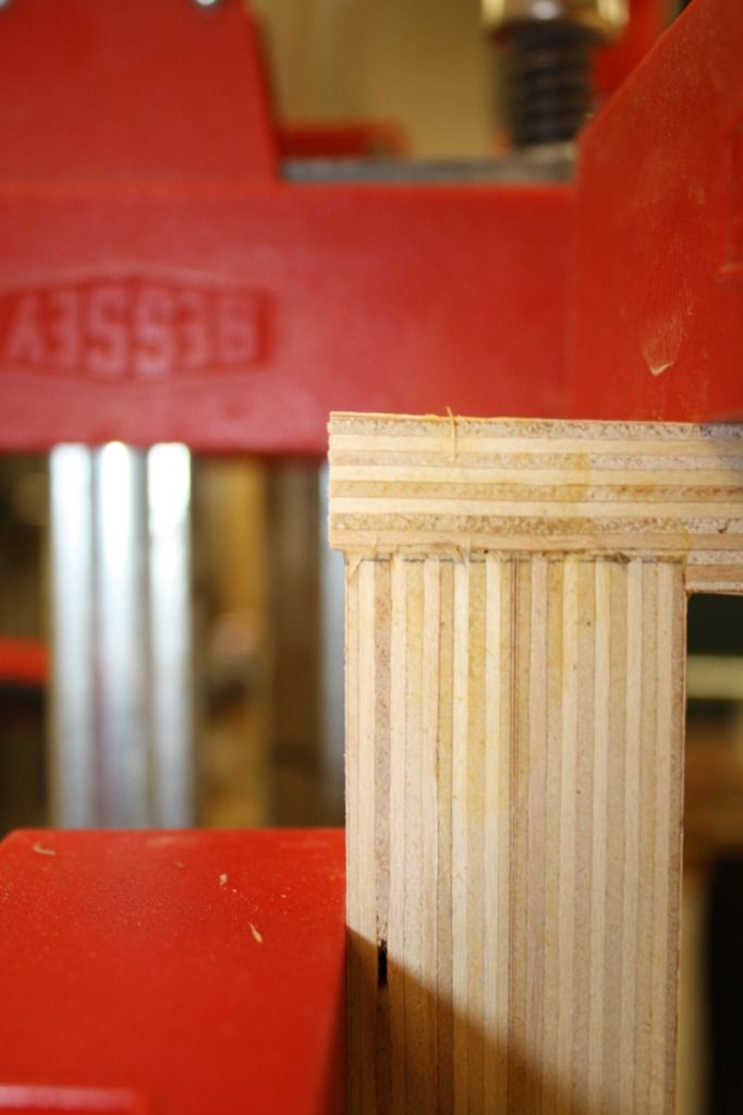 Clamped_glued_2_zpsfabdda1a.jpg