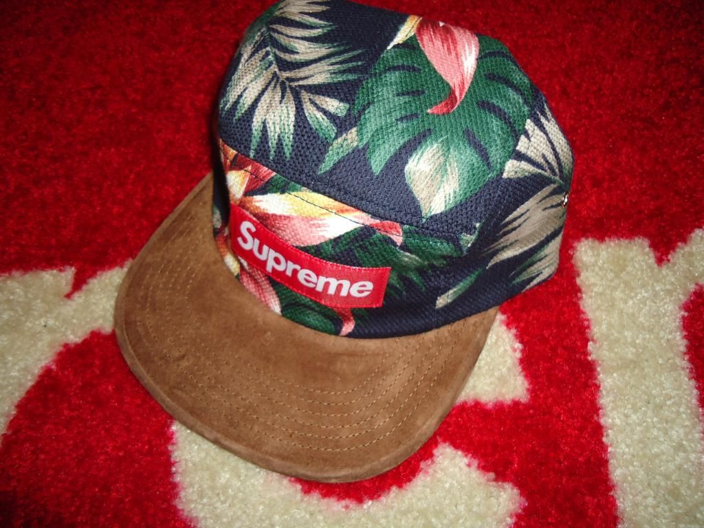 supreme floral box logo