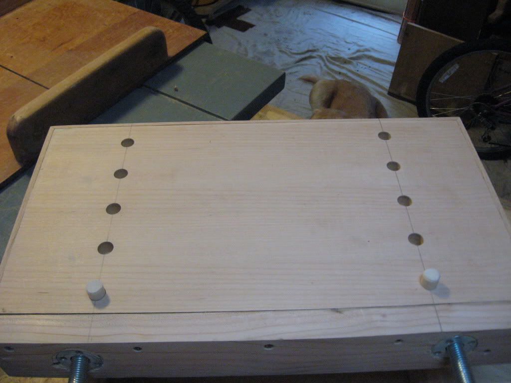 A Benchtop Bench (Moxon Vise?) - by Tinnocker 