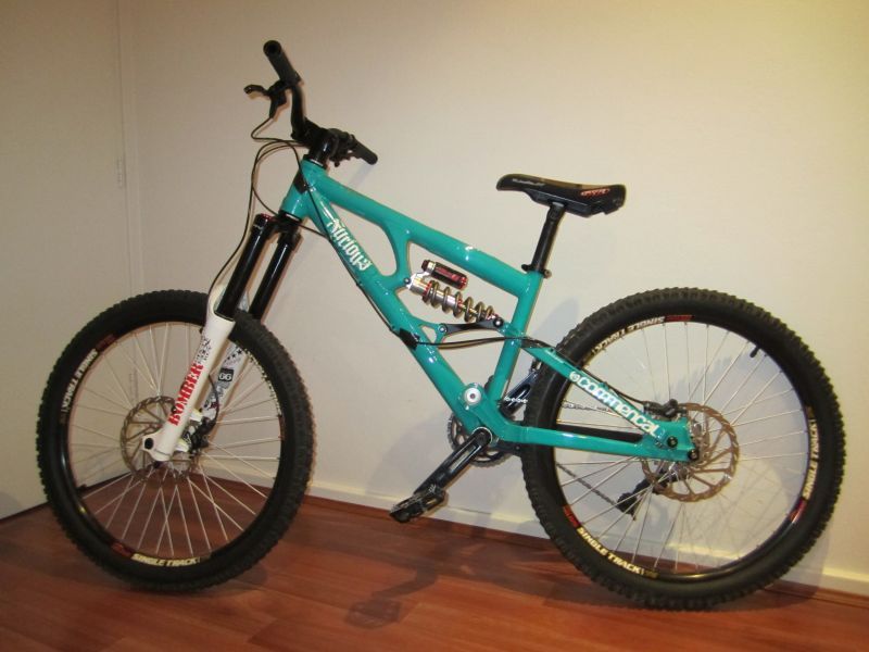 commencal furious 2008