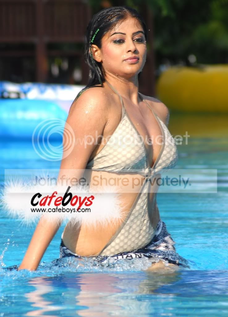 priyamani00024.jpg